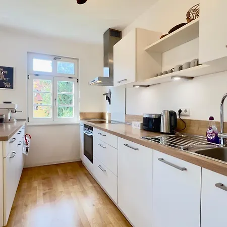 Ludwigshome 85qm - Kostenloser Parkplatz - Zentral - Balkon - Smarttv - Waschmaschine - Trockner * Людвигсбург