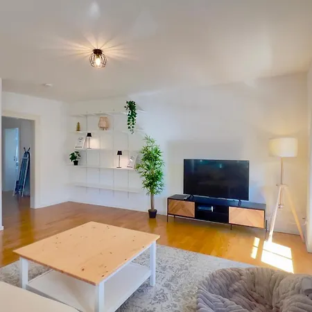 Апартаменты Ludwigshome 85qm - Kostenloser Parkplatz - Zentral - Balkon - Smarttv - Waschmaschine - Trockner