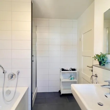 Ludwigshome 85qm - Kostenloser Parkplatz - Zentral - Balkon - Smarttv - Waschmaschine - Trockner